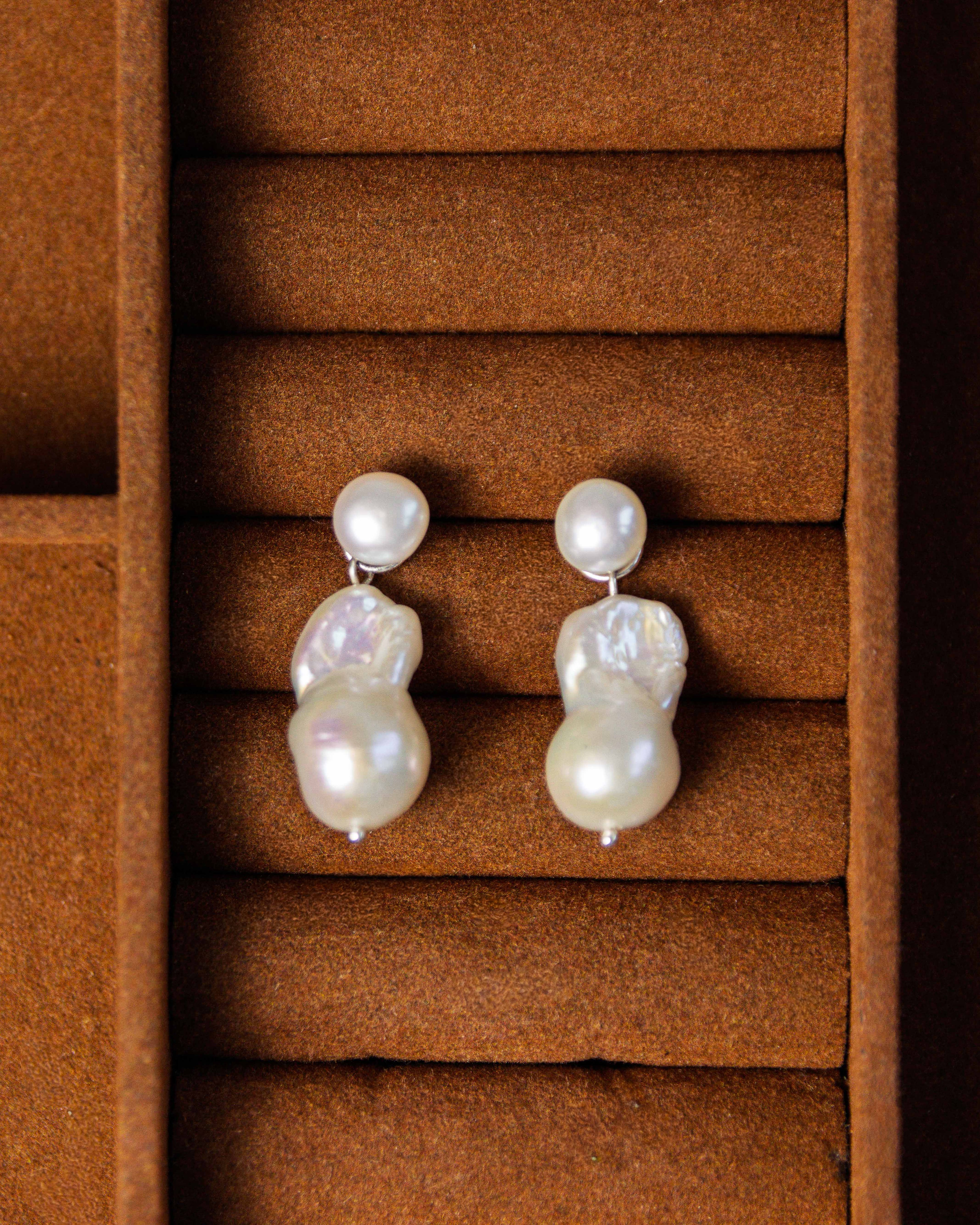 Onda Earrings