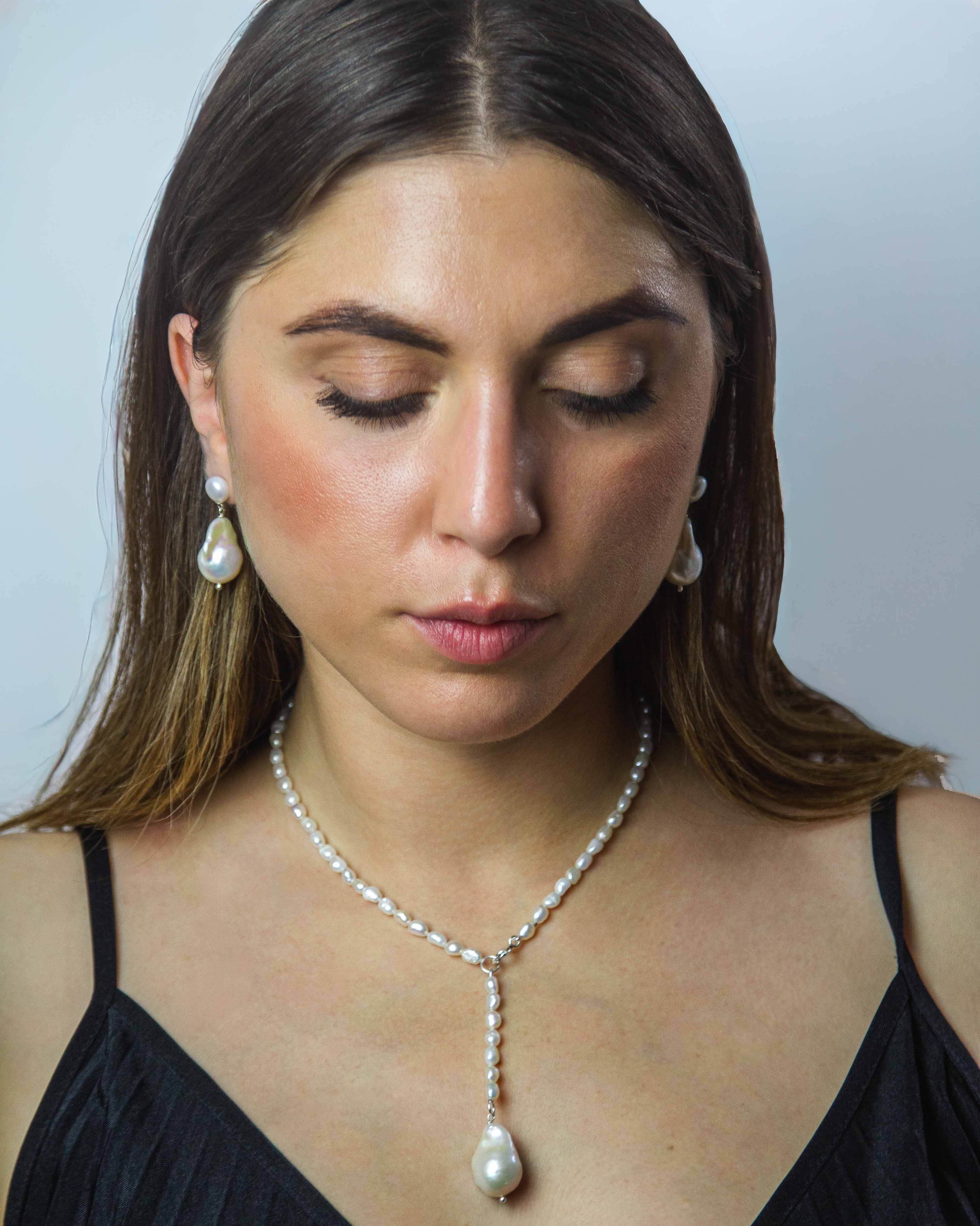 Onda Necklace