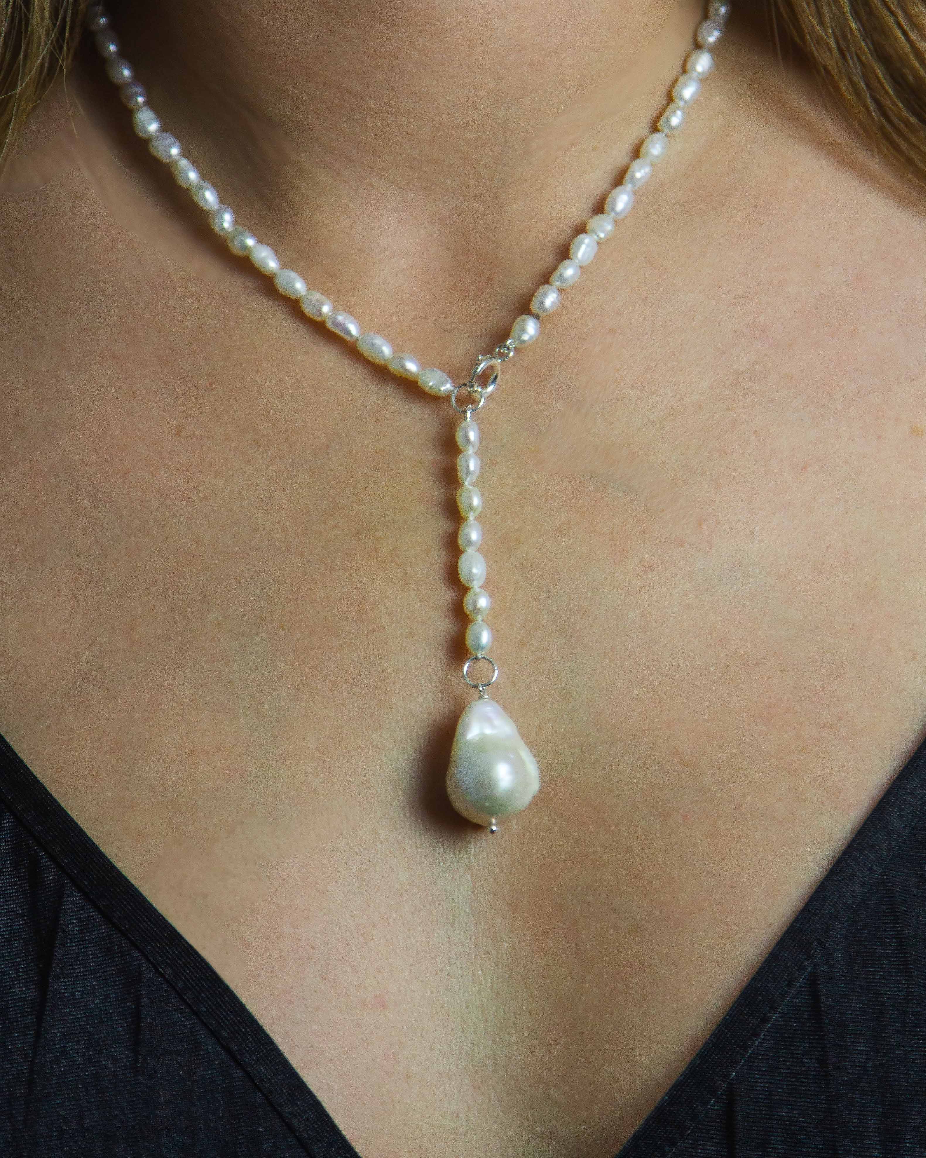 Onda Necklace